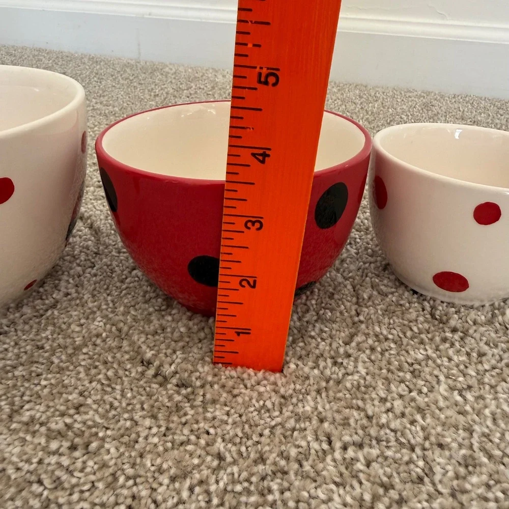 Boston Warehouse Trading Co. Ladybug Set of 3 Small Bowls Ref White Poka Dots‎